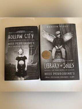 2 Book Bundle Miss Peregrine's Peculiar Children Library Of Souls And HollowCity